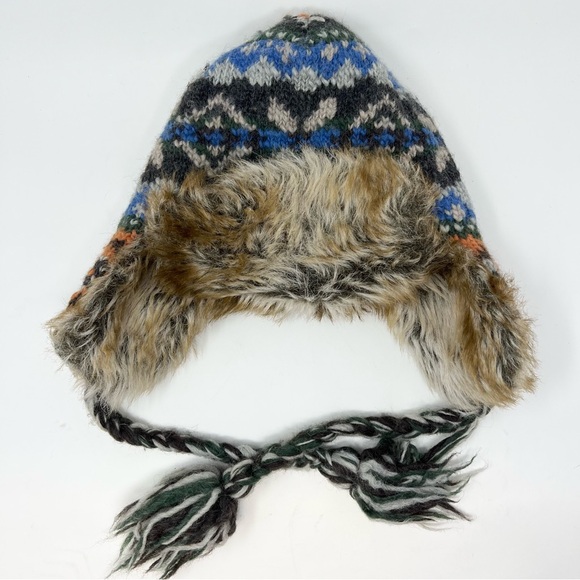 American Eagle Outfitters AEO Trapper Hat Unisex Faux Fur Nordic Knit - Picture 3 of 6